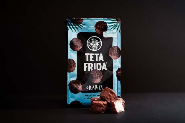 Crispies Kokos in mandlji v mlecni cokoladi