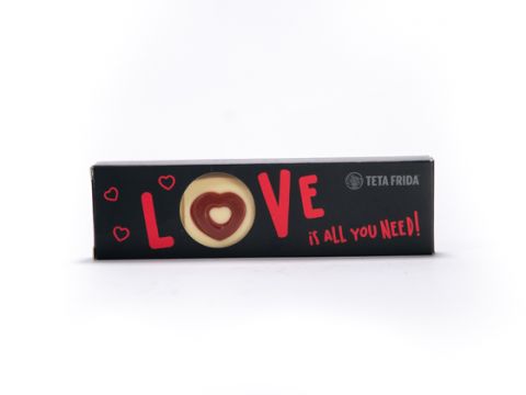 Čokoladica Love is all you need - bela