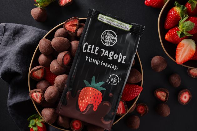 Cele jagode v temni čokoladi paket 7+1 gratis